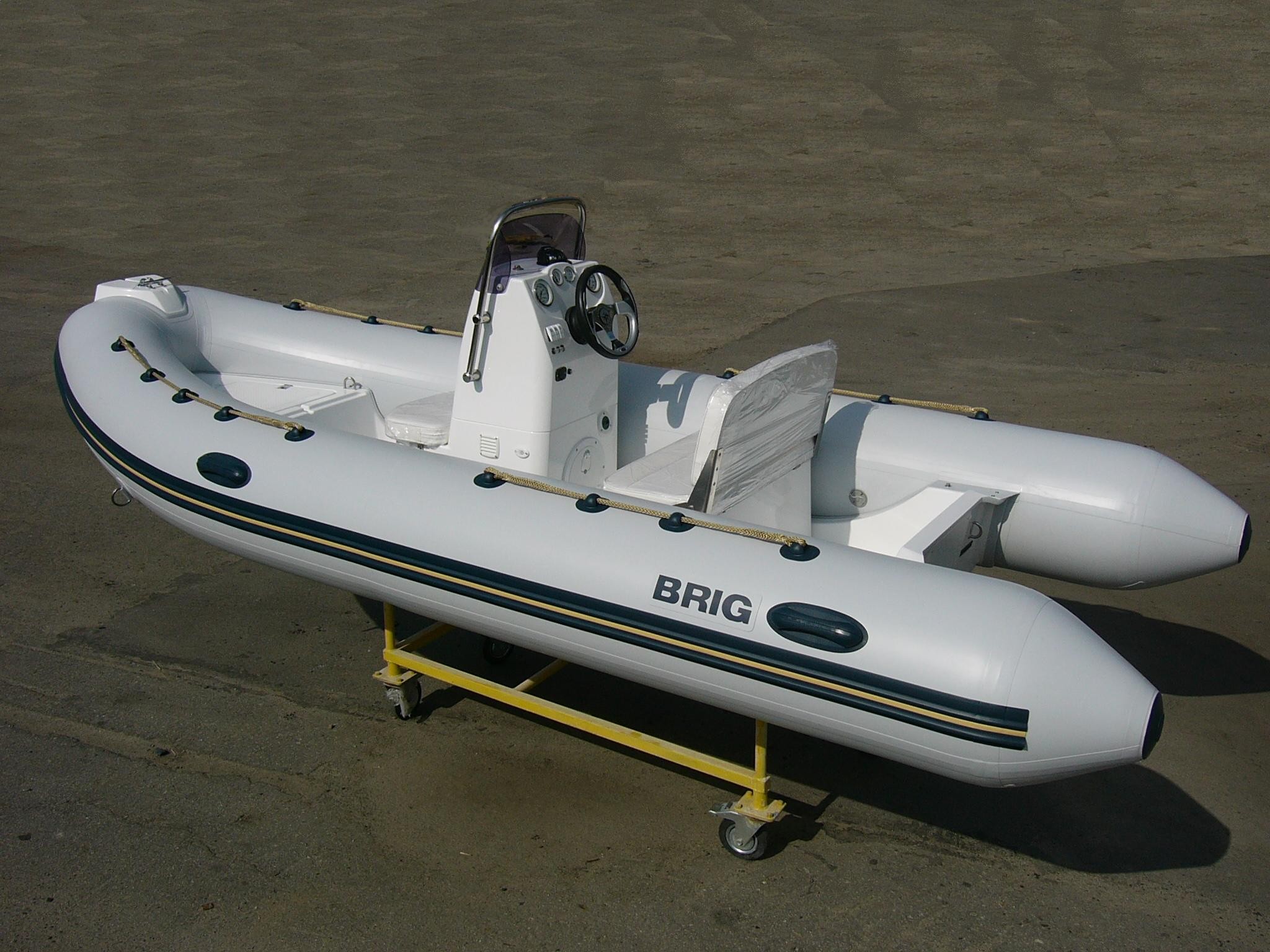 Łódź hybrydowa RIB BRIG Falcon 500 Deluxe