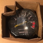 Obrotomierz HONDA BF25~BF225  37250-ZV7-913